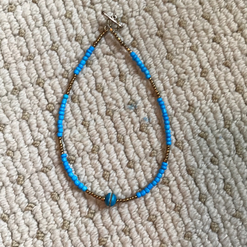 Blue choker